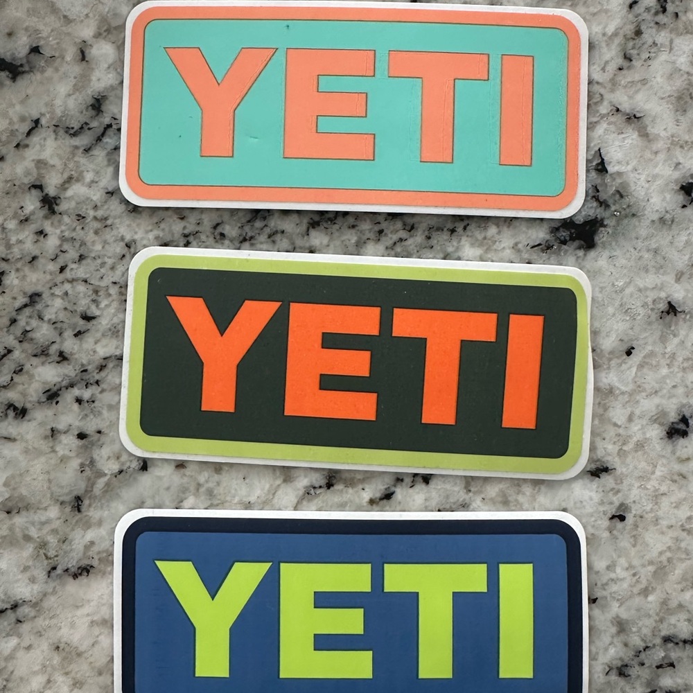 ⭐️ 3 for $15 ⭐️ YETI Logo Sticker Set - Picture 1 of 1